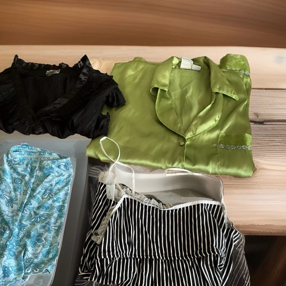 Loungewear SZ M L Vera Wang Suzanne Somers Poetry Black  Green Blue Bundle Lot 4